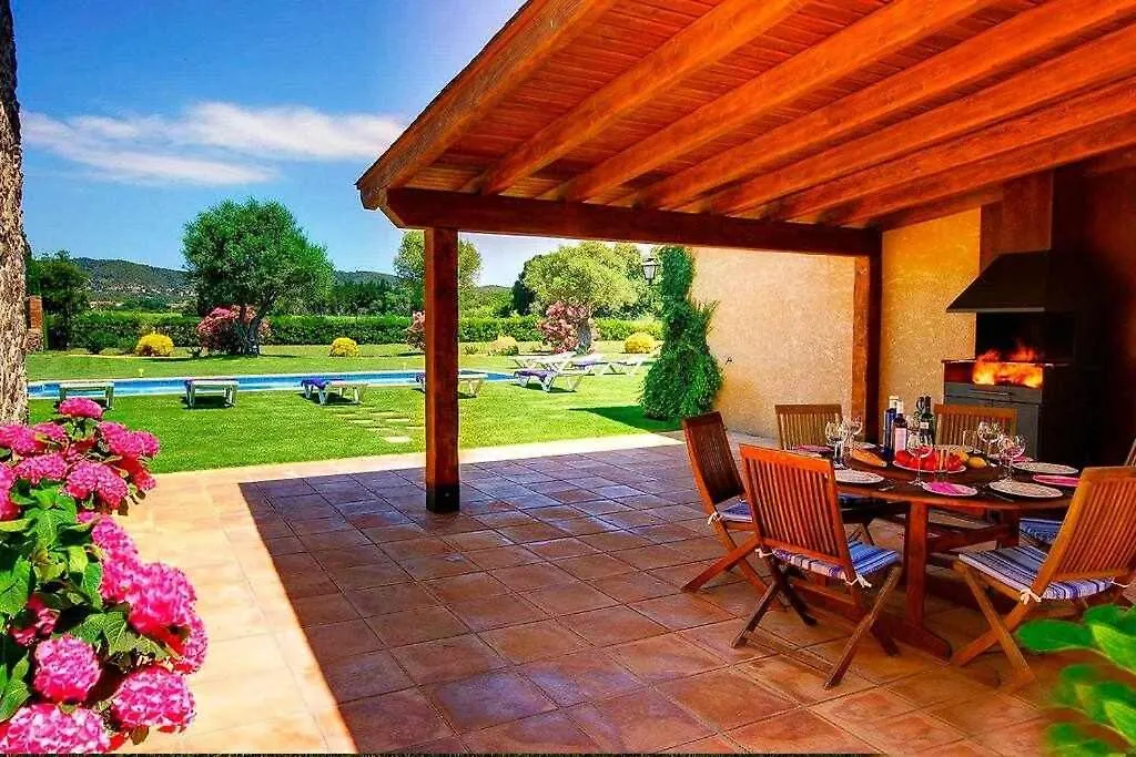 Villa Mas Dels Avis Tipica Masia Catalana Vall-Llobrega Spain
